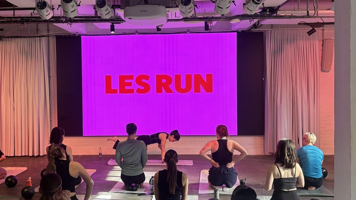 LES YOGA