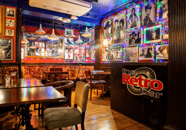 RETRO BAR